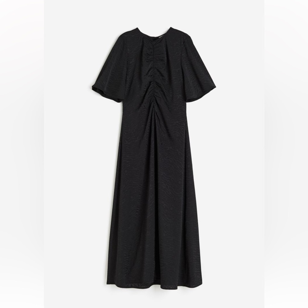 NWT! H&M gathered detail dress withh woven fabric